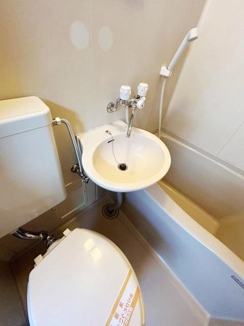 洗面設備　同仕様参考写真