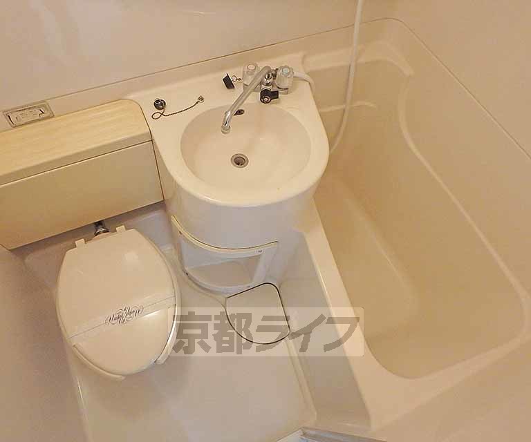 京阪鴨東線 出町柳駅 徒歩10分 4階建 築43年の風呂写真