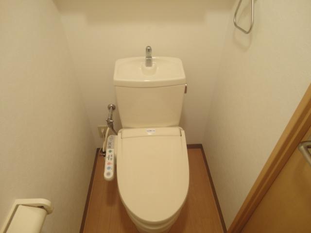 トイレ　シャワー付トイレ