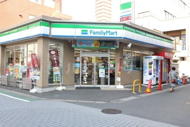 コンビニ　ファミリーマート市川南八幡店（コンビニ）まで190m