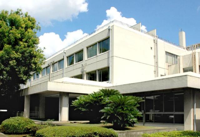 大学・短大　私立東京慈恵会医科大学国領校（大学・短大）まで744m
