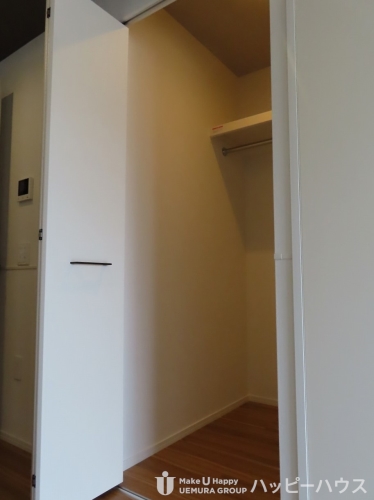 収納　別部屋の写真になります。現状を優先とします。