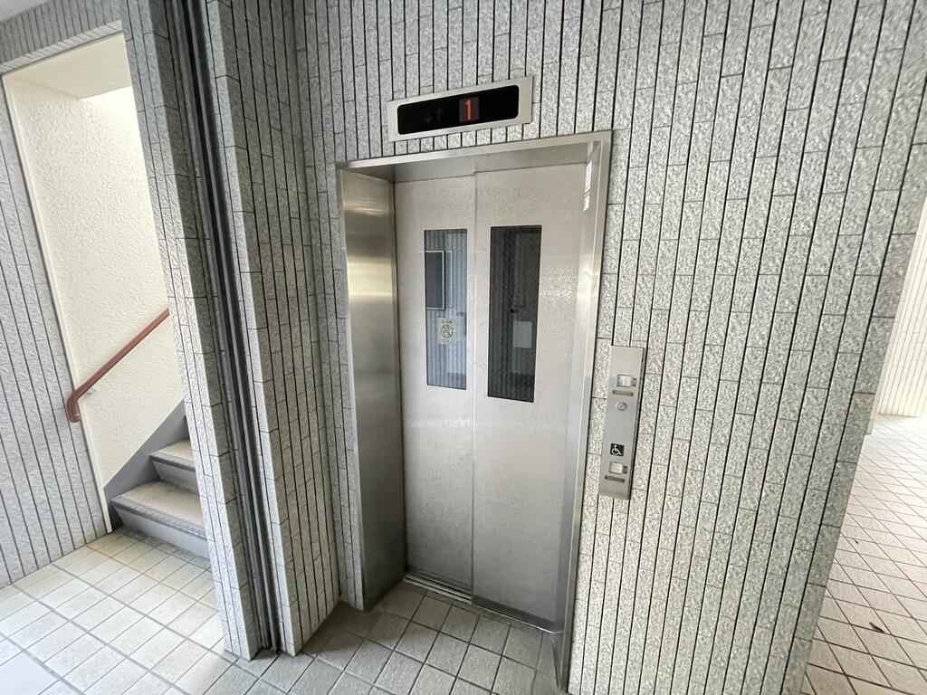ロビー