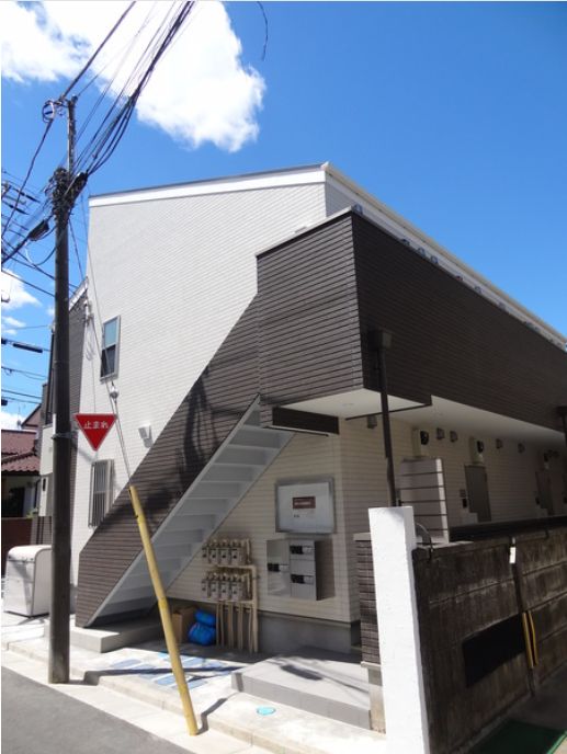 エントランス　弊社は都内全域の物件をご紹介可能です！