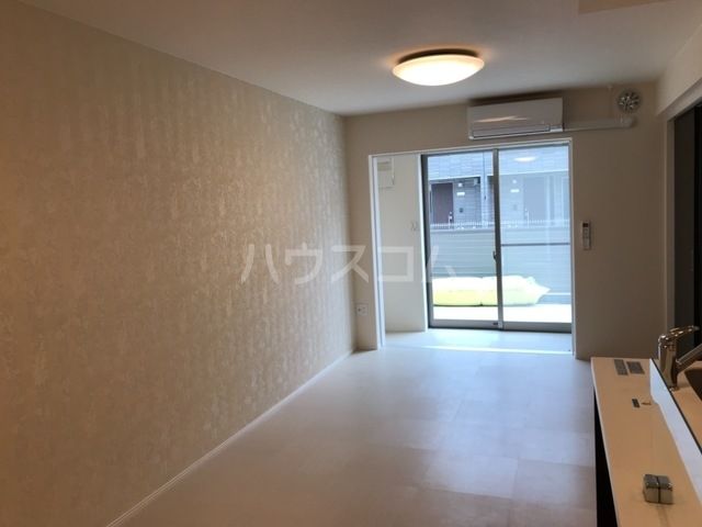 ヴァレッタIの居間写真