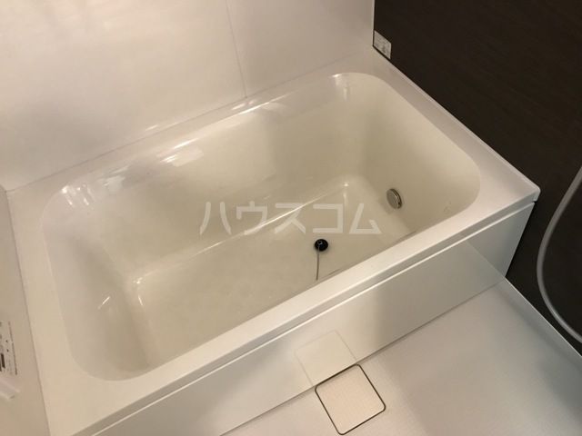 ヴァレッタIの風呂写真