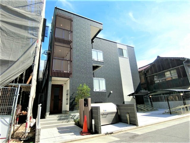 建物外観　落ち着いた雰囲気の外観です
