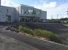 中学校　菊川市立菊川東中学校（中学校）まで3000m