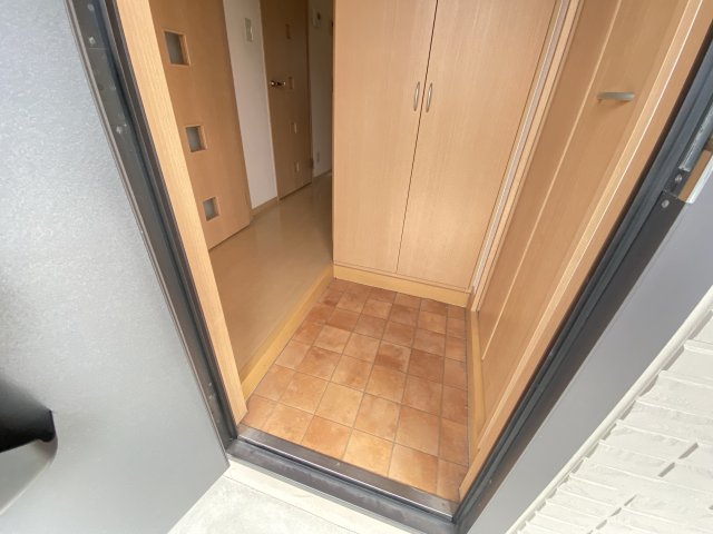 リビングタウンかじま台 Cの玄関写真