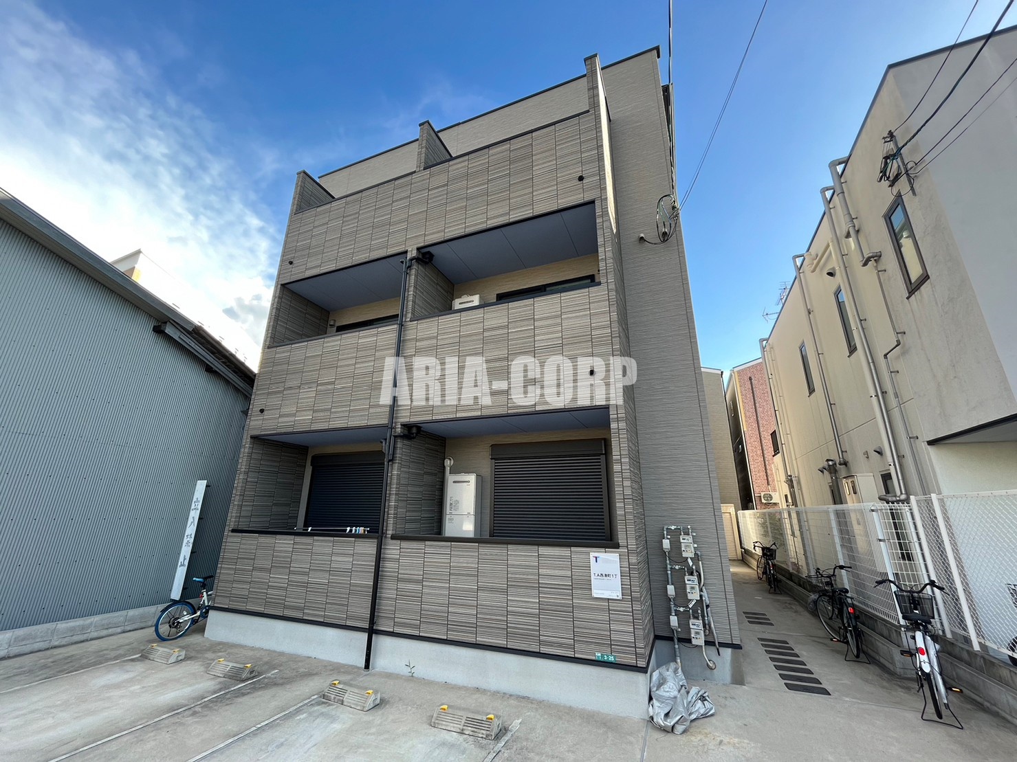 建物外観　2019年完成、大手ハウスメーカー施工デザイナーズアパート！