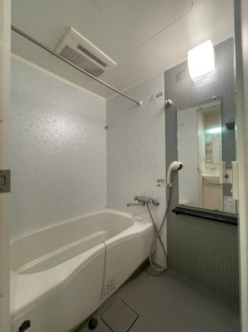 地下鉄名城線 矢場町駅 徒歩8分 12階建 築20年の風呂写真
