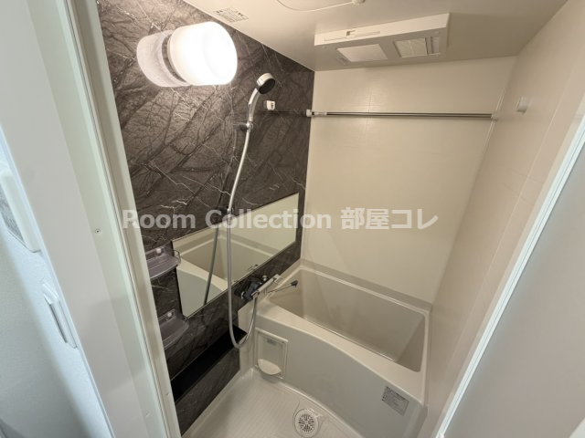バス・シャワールーム　※同物件他部屋写真 反転、色違いの場合有 現況優先