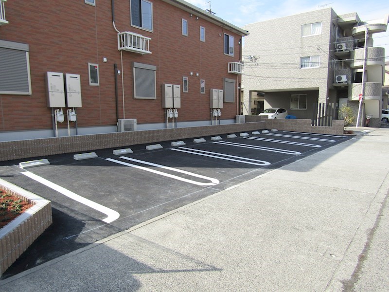 駐車場　駐車場