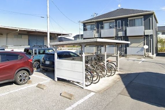 その他共有部分　雨の日も安心の屋根付きサイクルポート