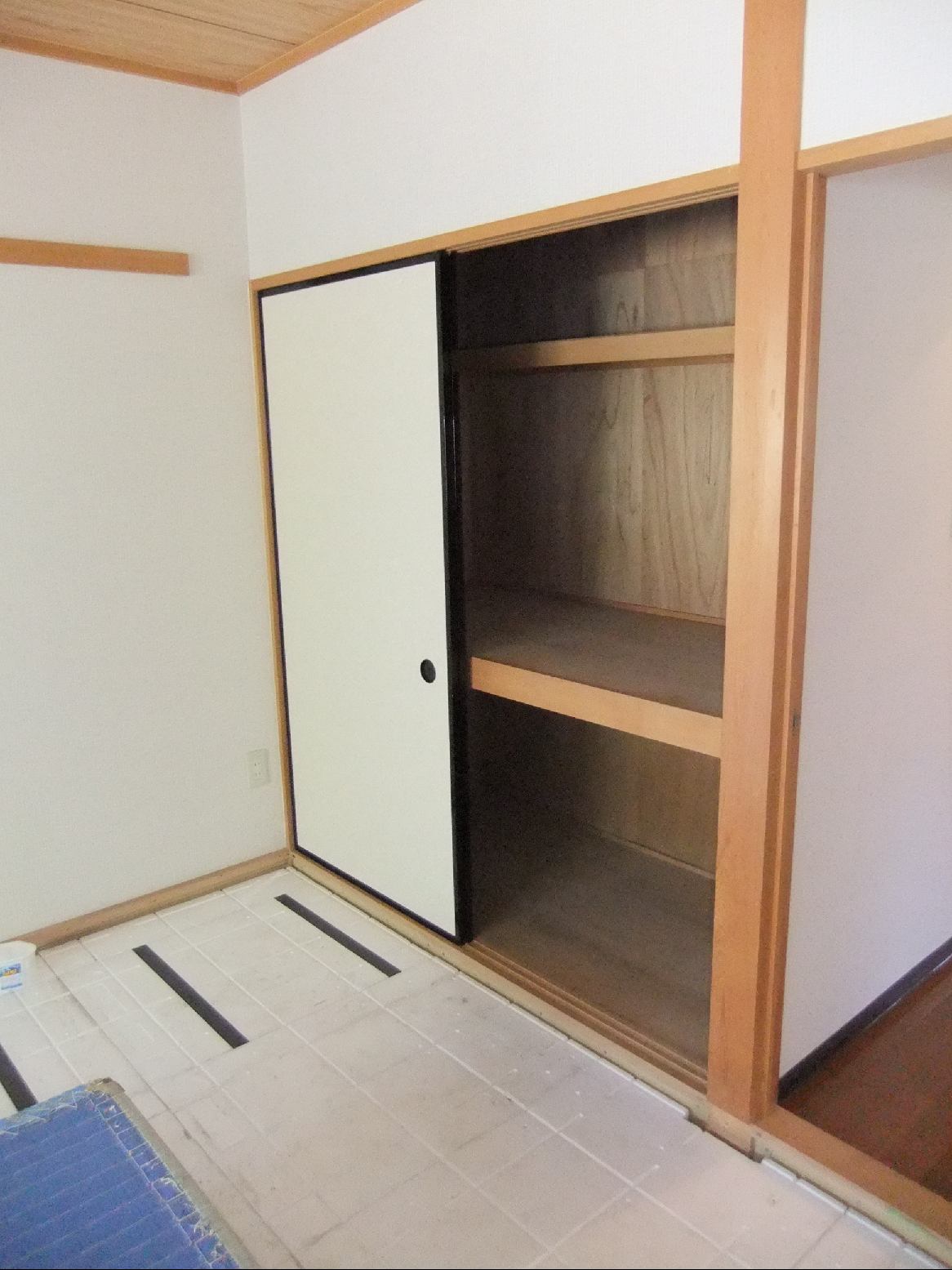 プレステージの居間写真
