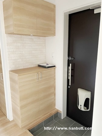 玄関　シューズボックス付き玄関