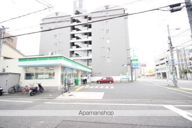 コンビニ　ファミリーマート（コンビニ）まで1395m