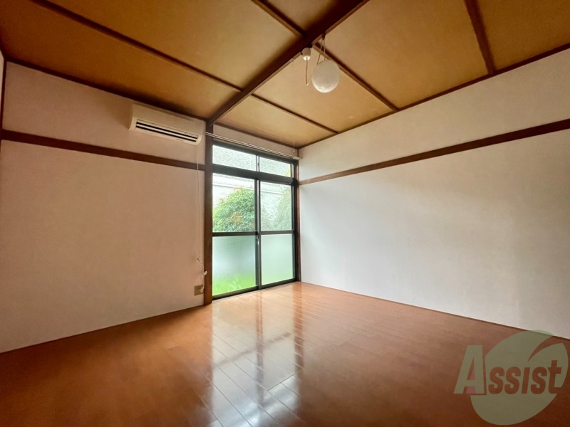 居室・リビング　８帖のリビングになります。伸び伸び出来そうですね。