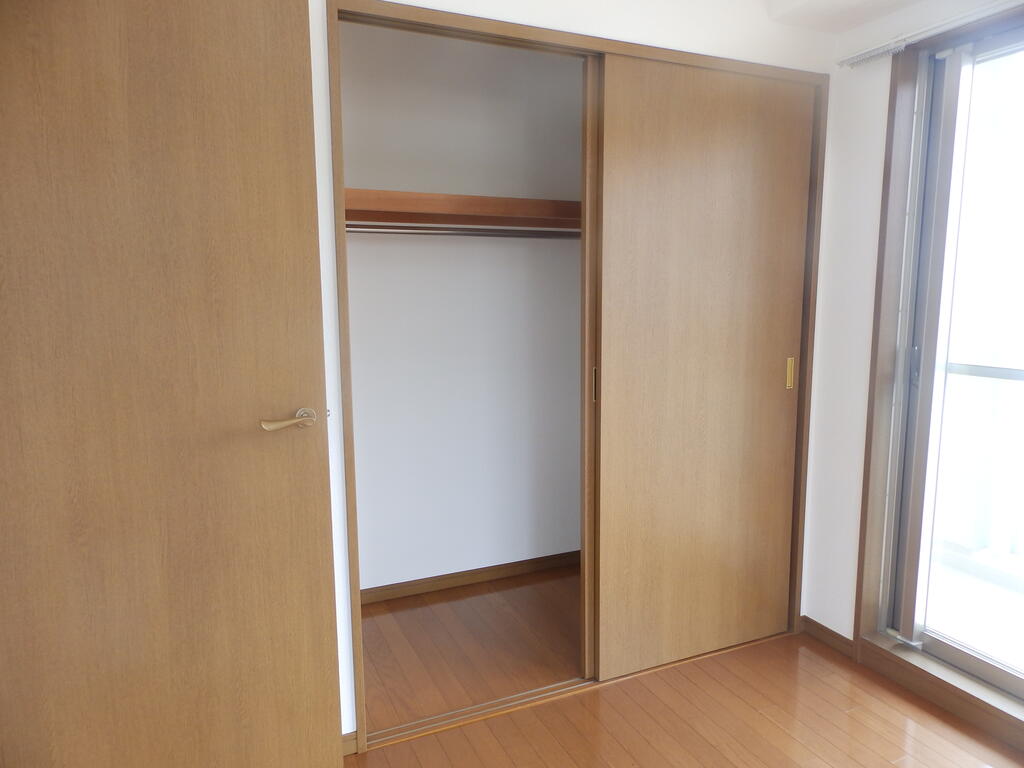 収納　各部屋あります