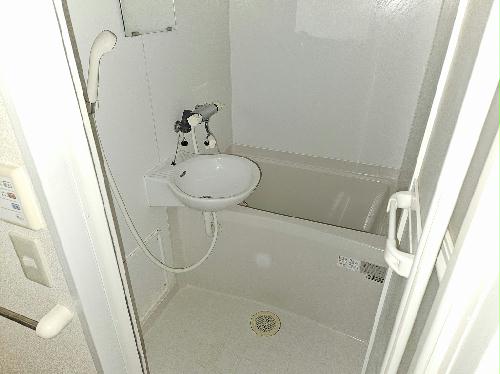 バス・シャワールーム　備品や設備仕様は号室等により異なります現地をご確認下さい。