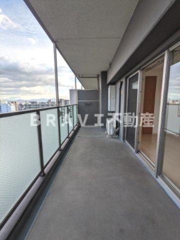 バルコニー　【ドゥーエ森ノ宮】大きなバルコニーは眺望も良く快適です