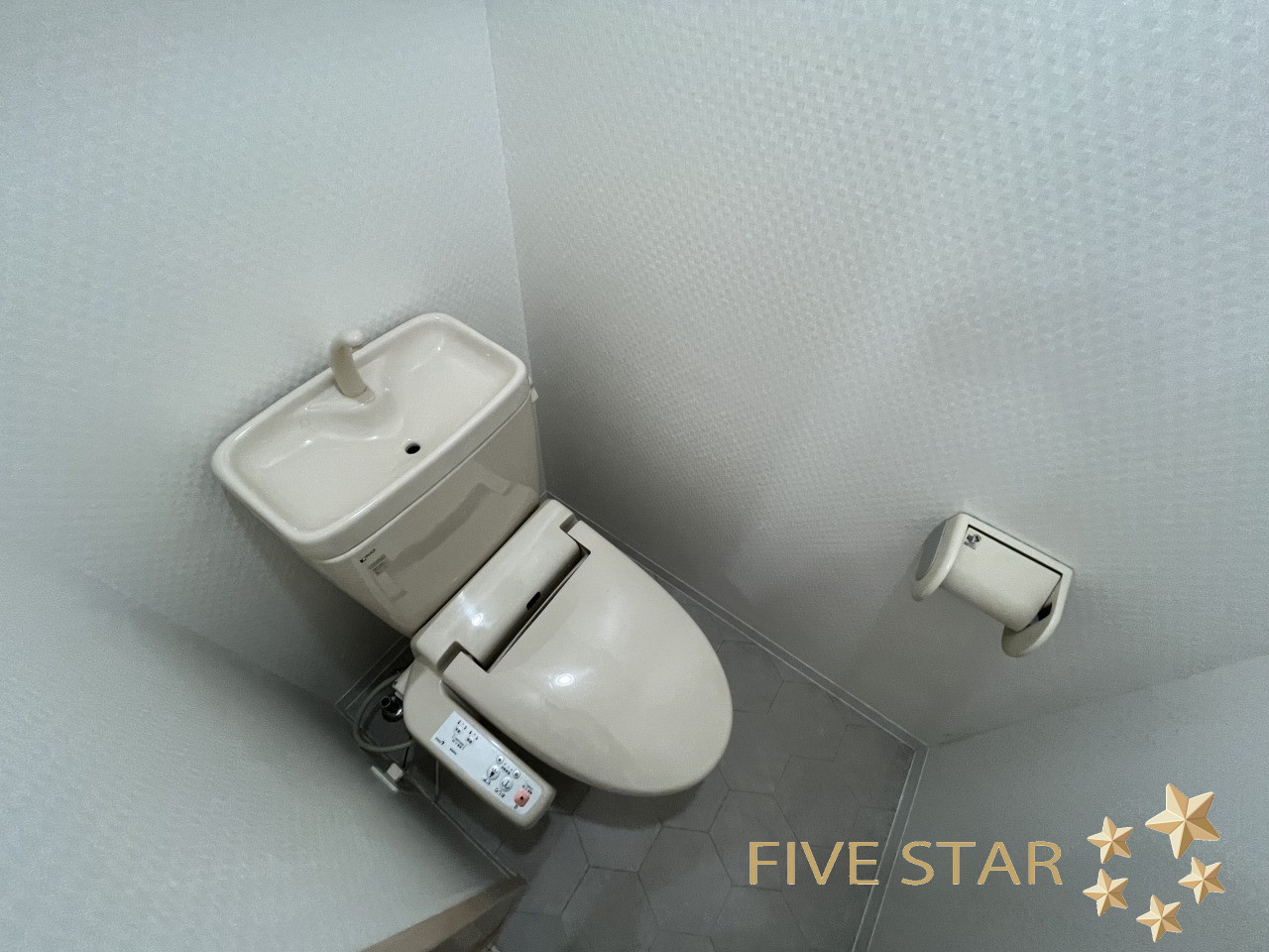 京阪本線 枚方市駅 徒歩9分 2階建 築21年のトイレ写真