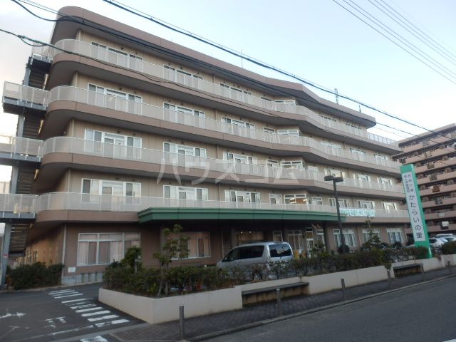 病院　名南ふれあい病院（病院）まで909m