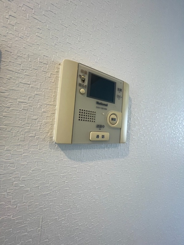 セキュリティ　安心のカメラ付きインターホン♪