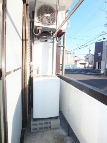 バルコニー　南西向きで日当たり良好☆※家電はリースの物が付いています