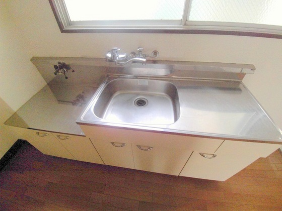 キッチン　※別部屋の写真です