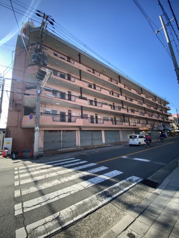 【大阪市住吉区山之内のマンションの建物外観】