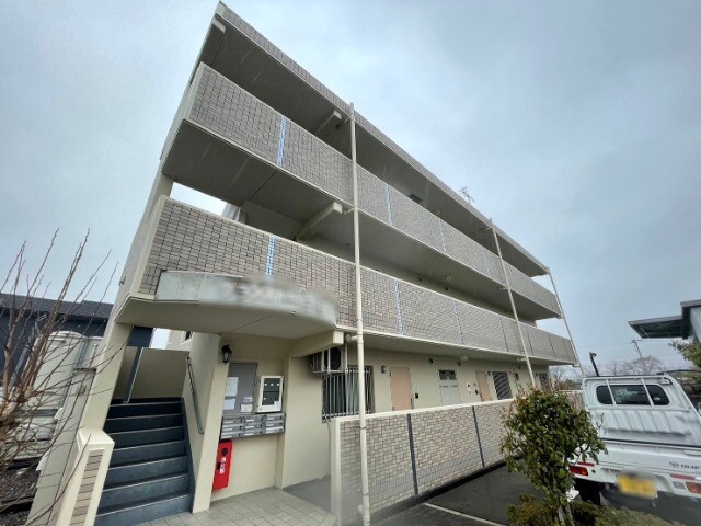 【浜松市浜名区三ヶ日町岡本のマンションの建物外観】