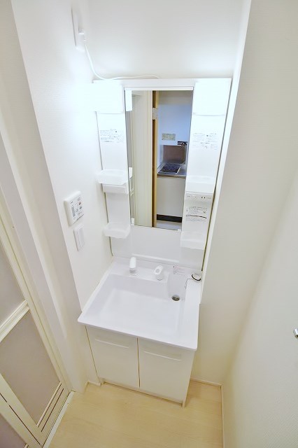 洗面設備　シャンプードレッサー