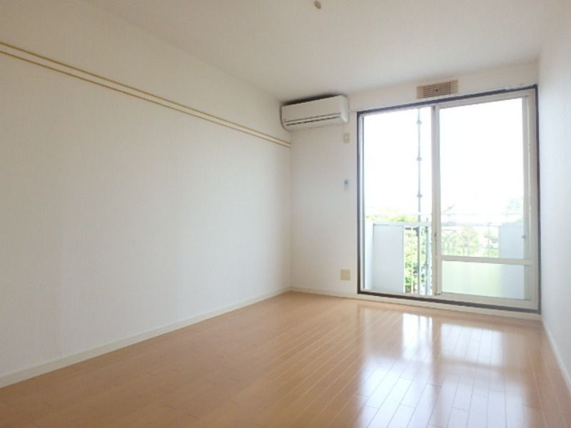 居室・リビング　図面と現状に相違がある場合には現状を優先