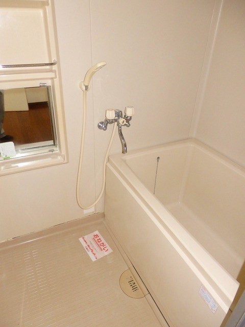 バス・シャワールーム　同物件別室