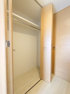 収納　※写真は類似間取り別部屋。色味等異なる場合があります。