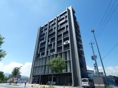 北九州市小倉南区城野のマンションの建物外観