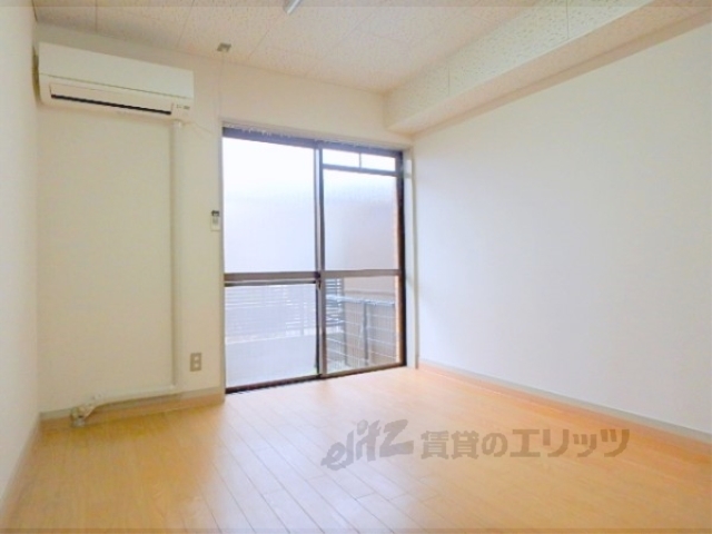 居室・リビング　洋室