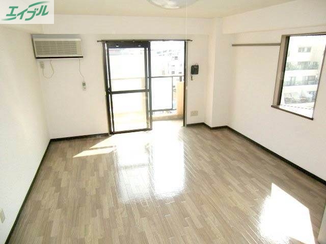 居室・リビング　日当り良好