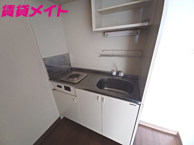 キッチン　同物件別室写真