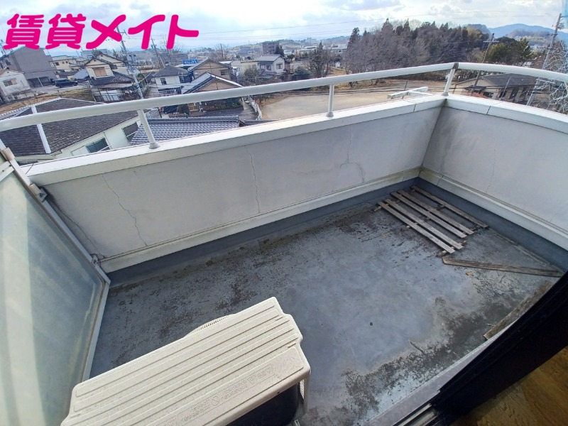 バルコニー　同物件別室写真