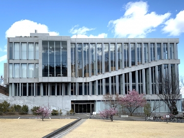 図書館　早稲田大学大学史資料センターレファレンスルーム（図書館）まで442m