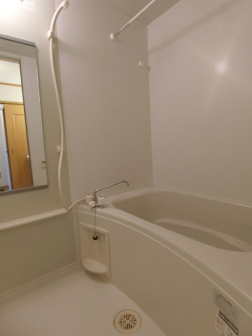 バス・シャワールーム　201の写真（間取反転タイプ：イメージ）