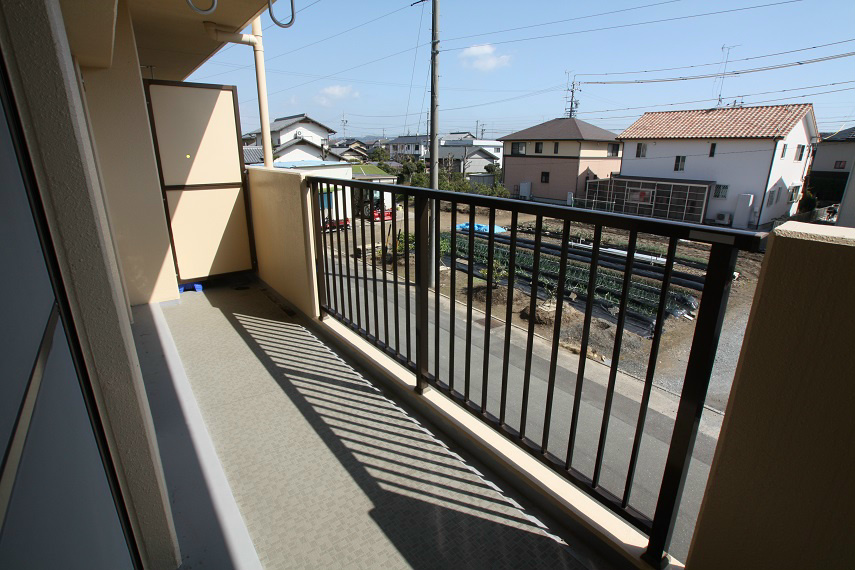 バルコニー　陽当たり良好