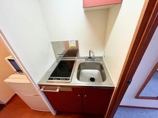 キッチン　設備・仕様は号室により異なる為、現状を優先いたします。