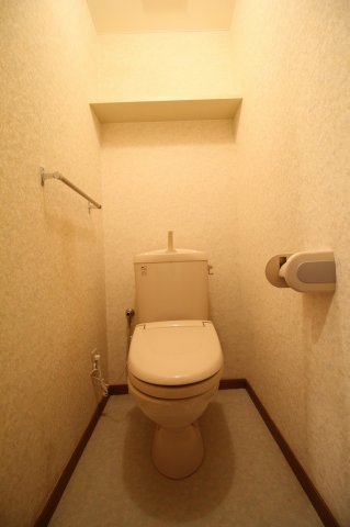 トイレ　落ち着いたトイレです