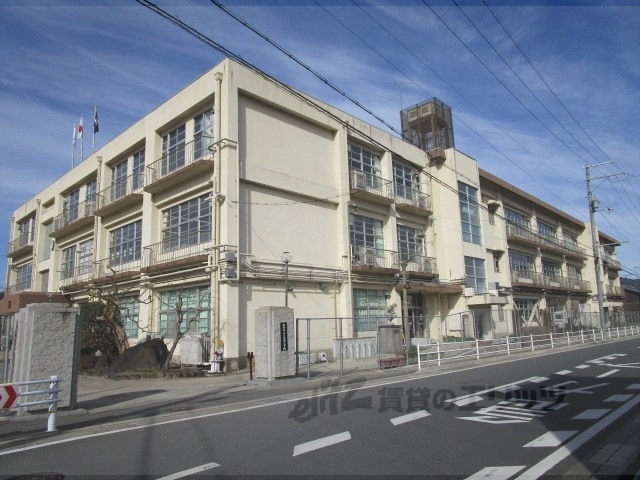 小学校　八木西小学校（小学校）まで850m