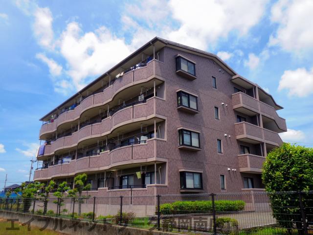 建物外観　落ち着いた雰囲気の外観です