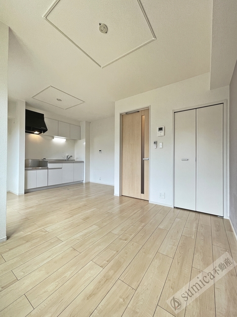 居室・リビング　ネットは無料で利用可能です♪♪