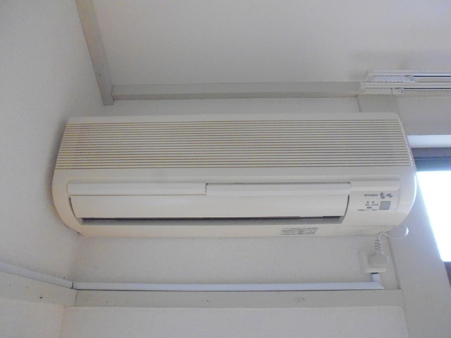 その他　エアコン１台付き